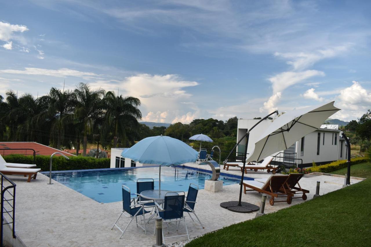 Hotel Syvanna Wellness And Spa Cerritos Exterior foto