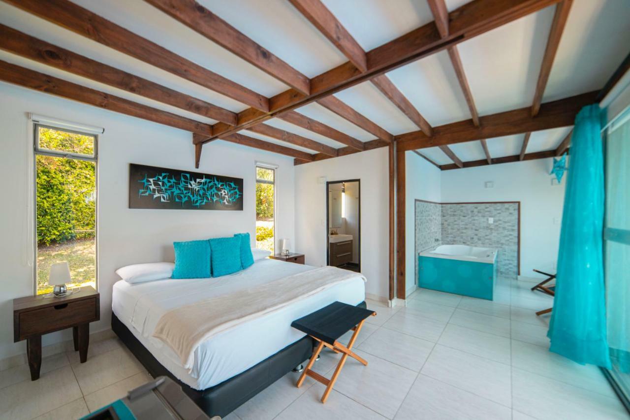 Hotel Syvanna Wellness And Spa Cerritos Exterior foto