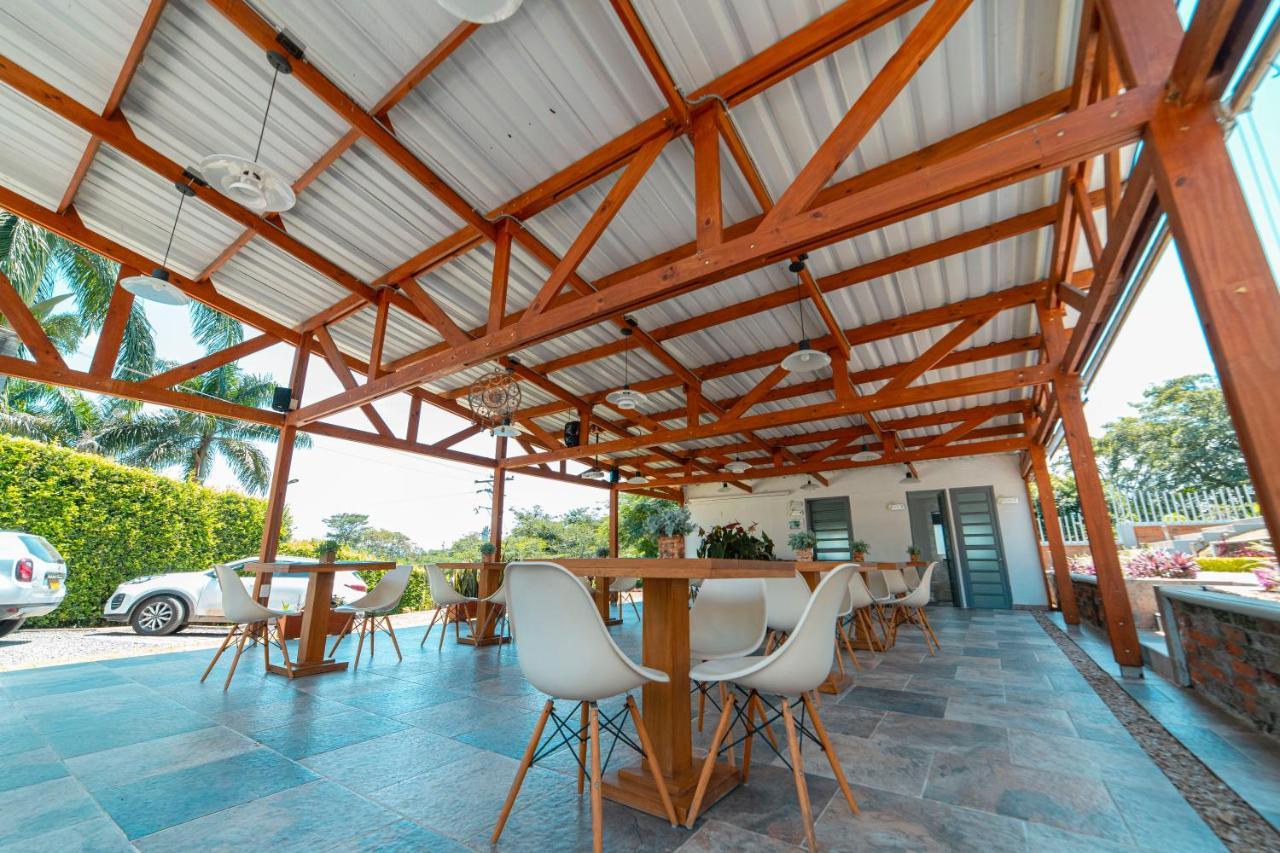 Hotel Syvanna Wellness And Spa Cerritos Exterior foto